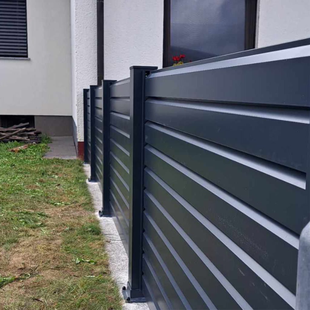 aluminijaste ograje, alu ograje, balkonske ograje, dvoriščne ograje, alumen sistemi, alumen, alumen ograje, alu sistemi, lamelne ograje, lepe ograje, kvalitetne ograje, model i100, model i60, model i60p, model h100, ugodne ograje, ograje, galerija alumen